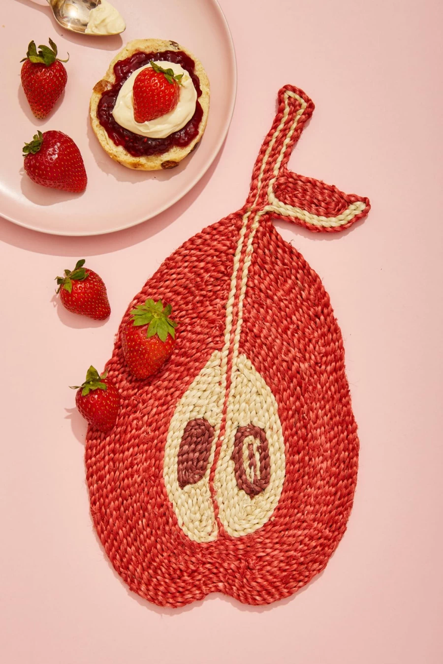 The Jacksons Coral Pear-Shaped Placemat - Elegant & Durable Table Setting