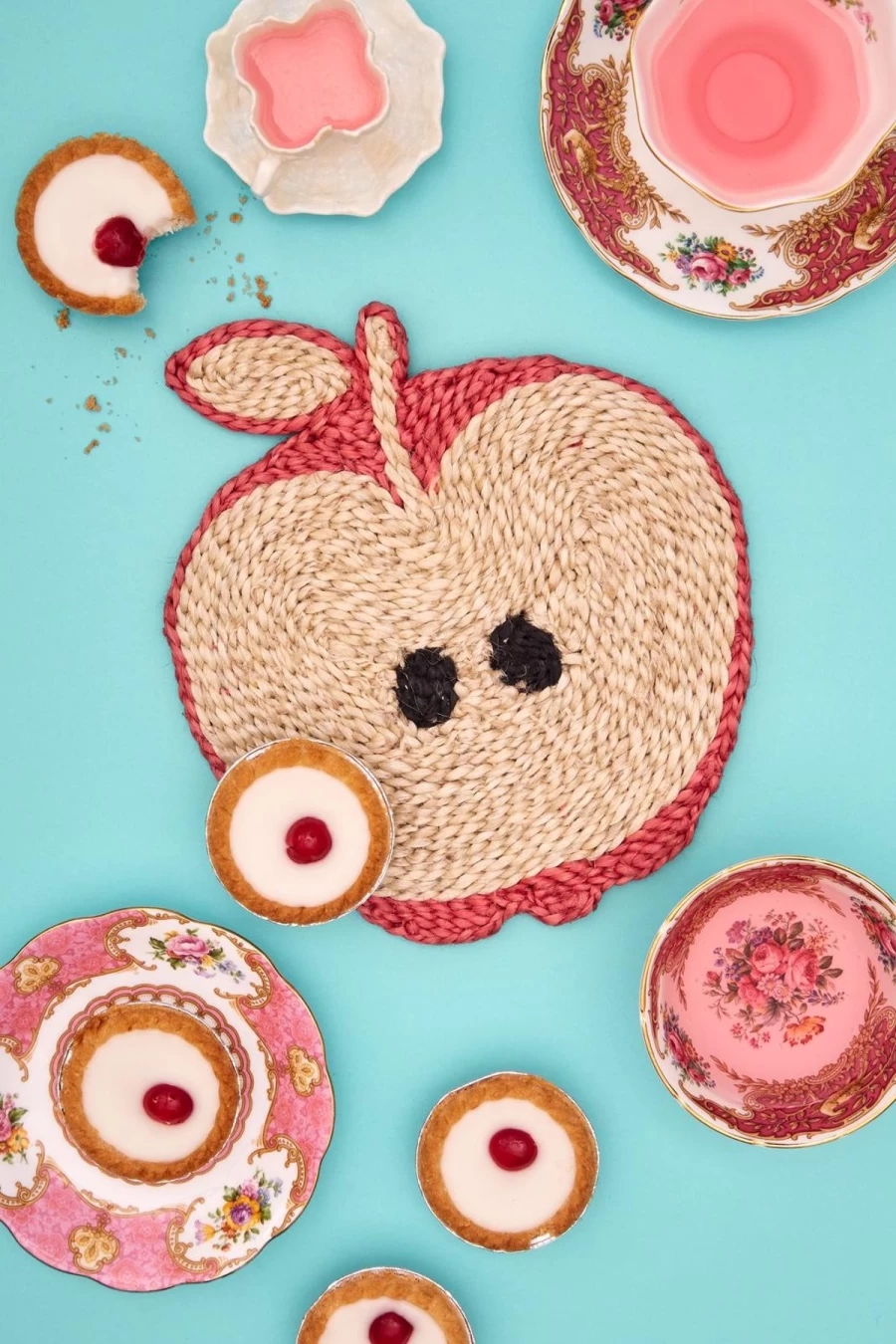 The Jacksons Coral Apple Design Placemat - Premium Kitchen & Dining Table Decor