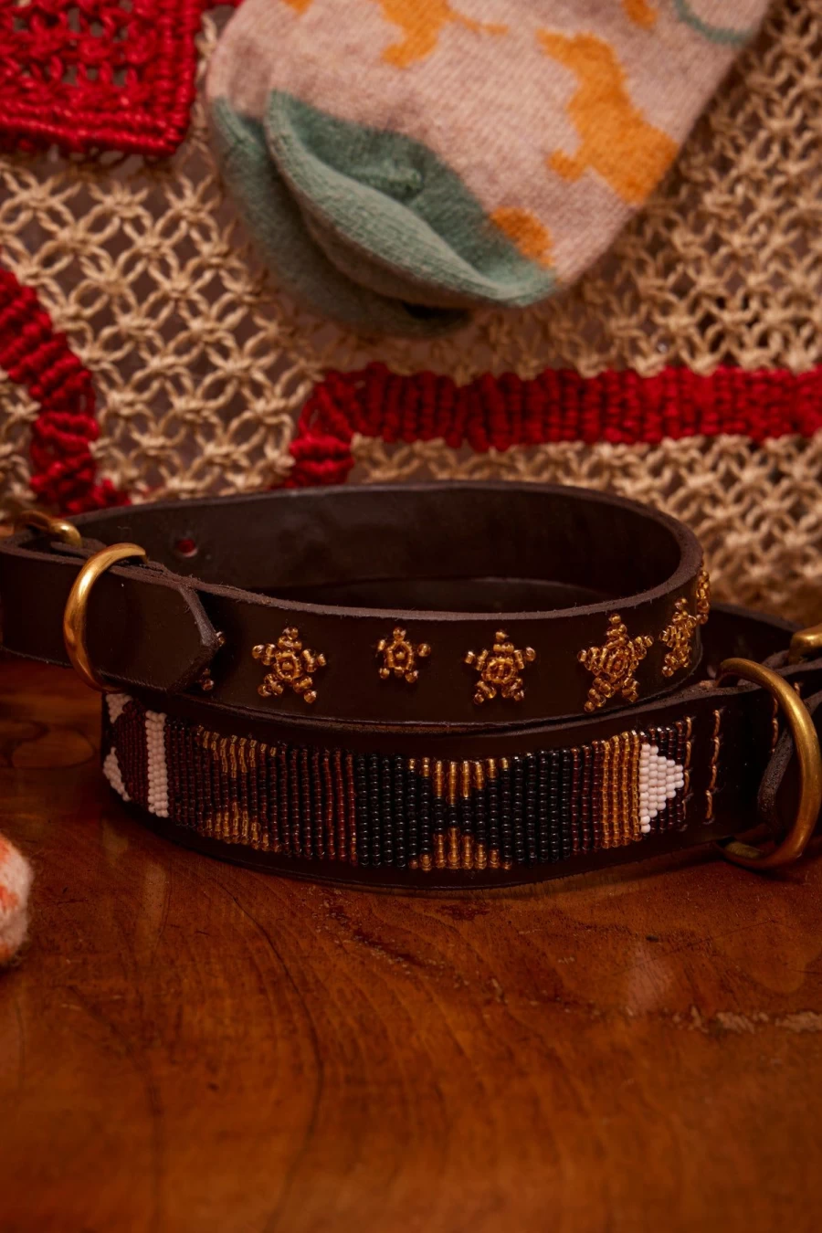 The Jacksons Gold Star Embellished Dog Collar – Shiny & Stylish Pet Accessory for Small to Medium Breeds