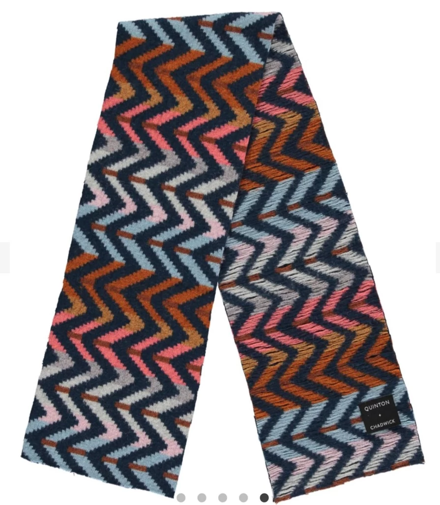 Quinton & Chadwick Small Zig Zag Pattern Scarf - Stylish & Lightweight Fashion Accessory